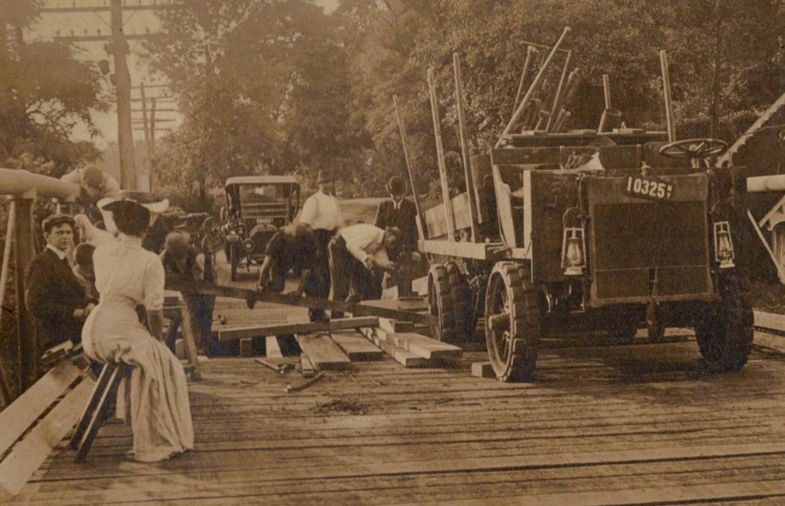 crotonhistory_1911-car-crash_van-cortlandt-bridge_carl_detail_cci16092016_8_mid.jpg