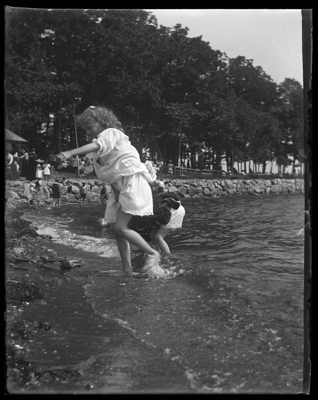 dcmny croton point 1898 children wading b mid