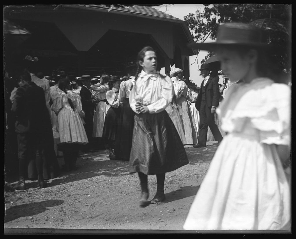 Croton Point 1898 Day-Trippers