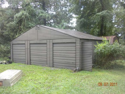 Three-bay garage during Gouveia ownership