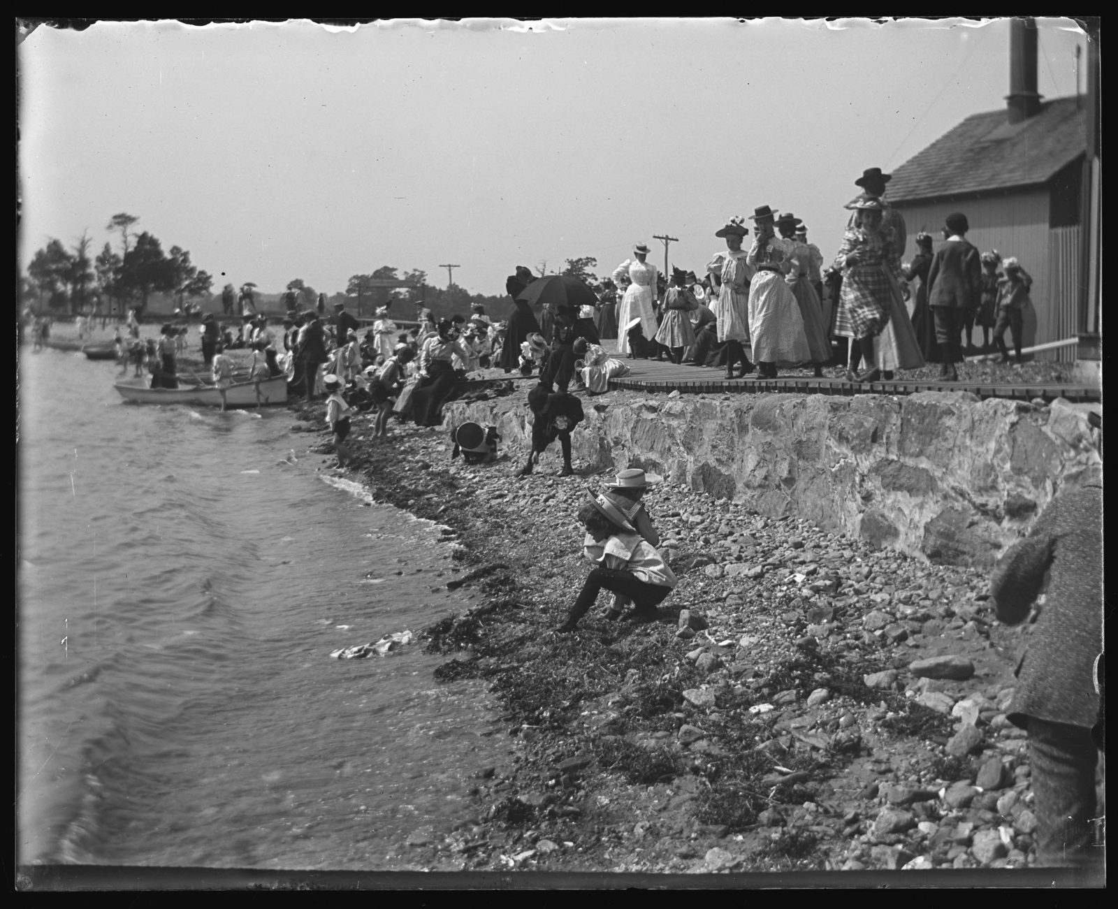 nyheritage crowds croton point 1898 mid