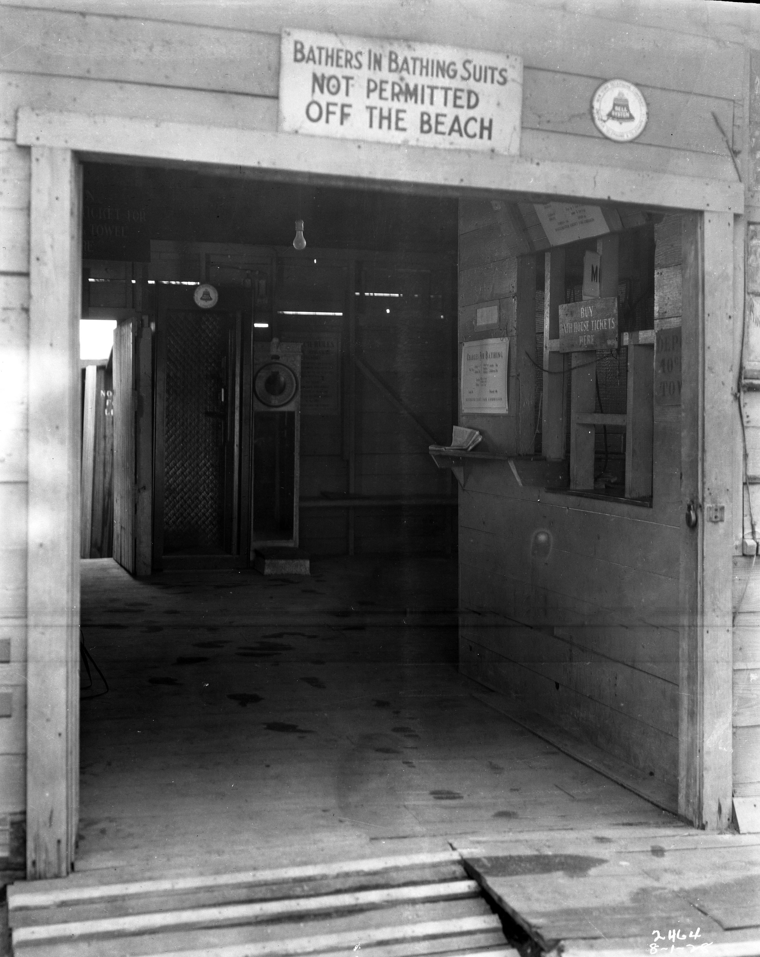 Bathhouse Interior 1928B