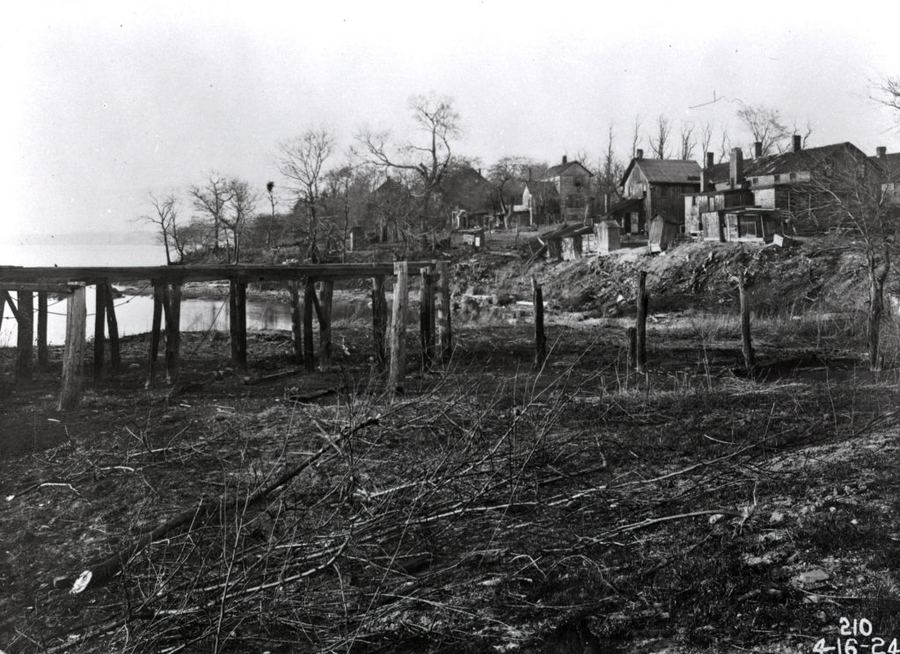 Croton Point Docks 1924