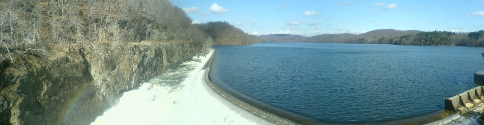 wikimedia croton dam panorama mid