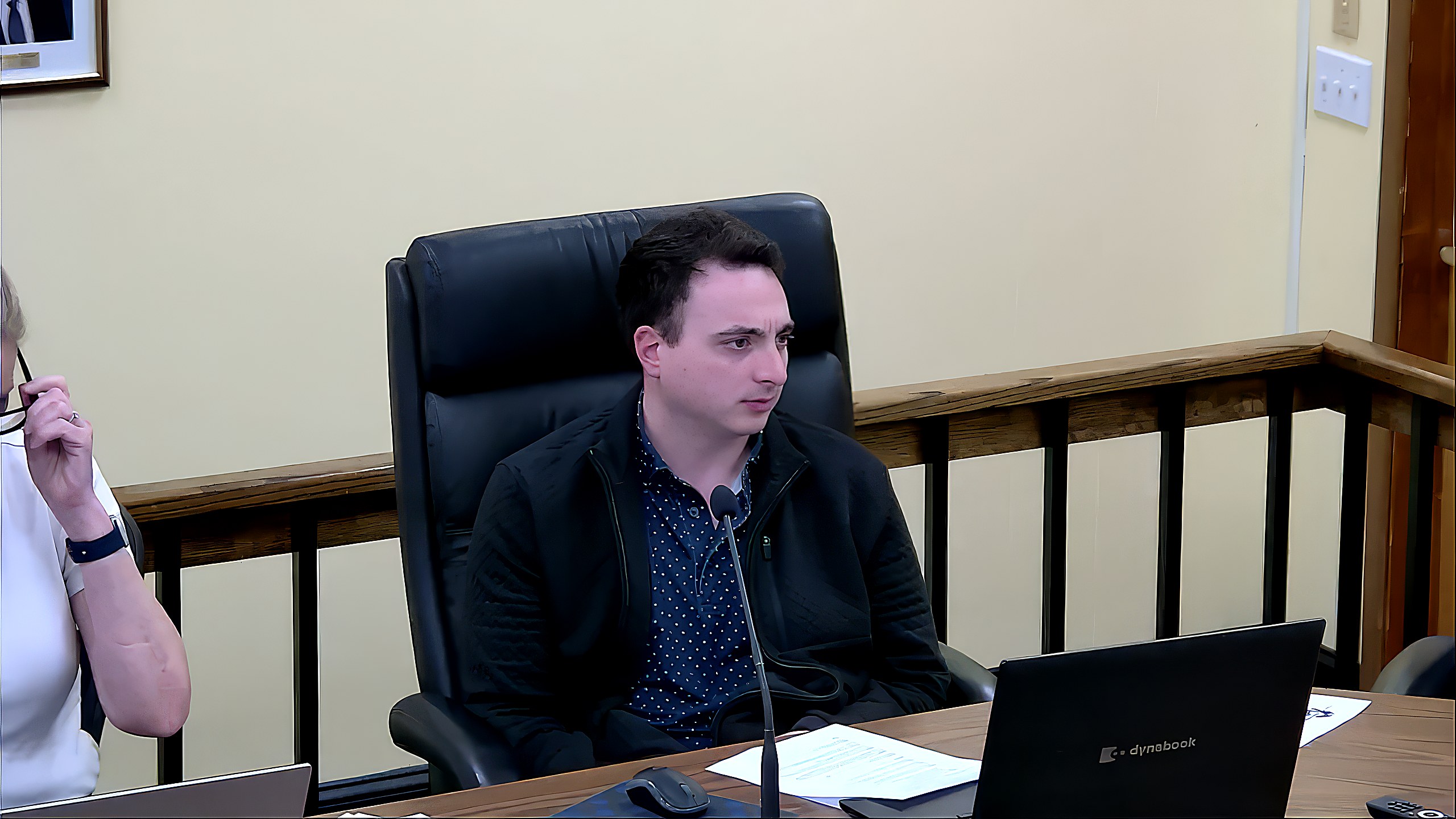Board member Steve Krisky moves to approve the application with conditions