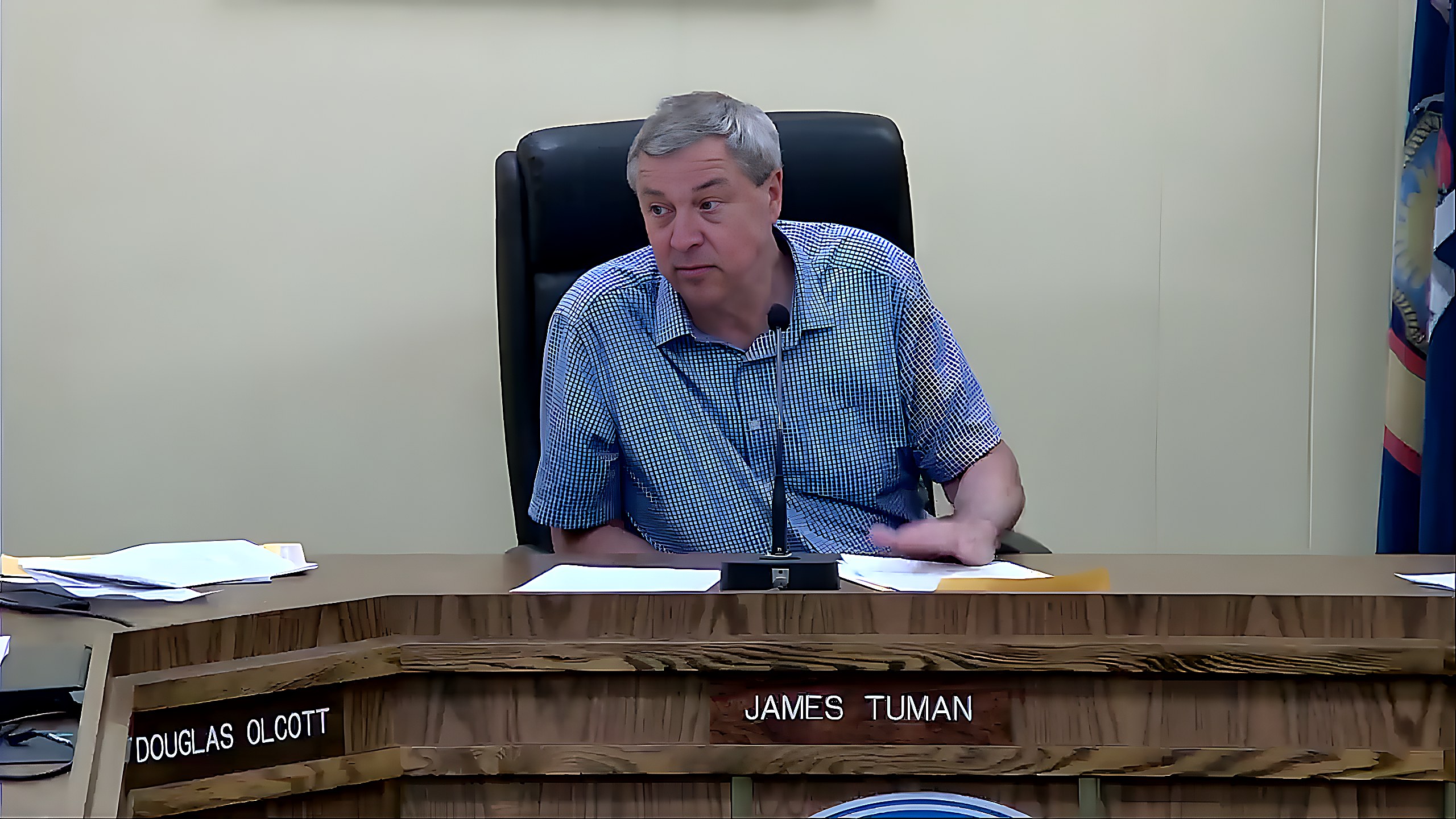 Board members deliberate on whether fowl should be allowed within 50 feet of property lines