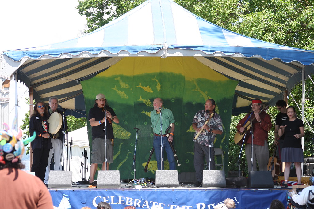 Pete Seeger at Hudson River Stage