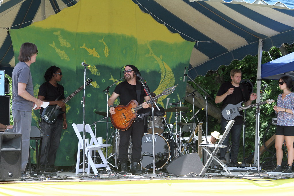 Jackson Browne with Carlos Varela