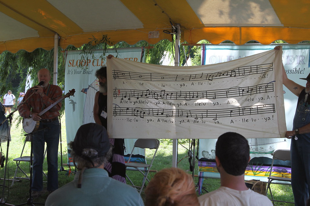 Pete Seeger with Alleluia by William Boyce