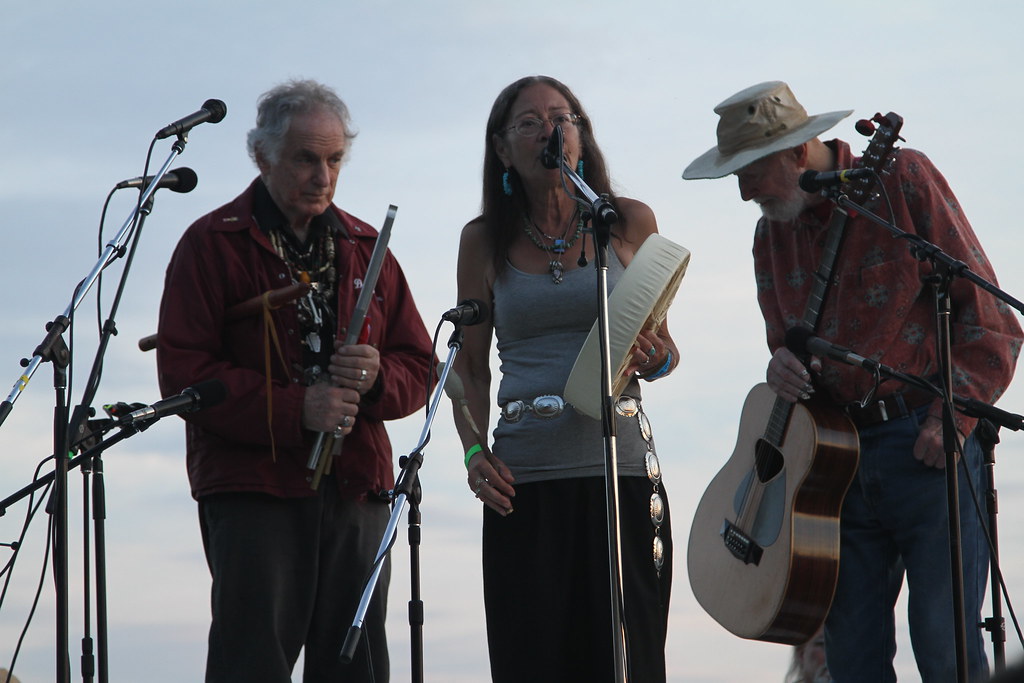 David Amram, Margo Thunderbird, Pete Seeger