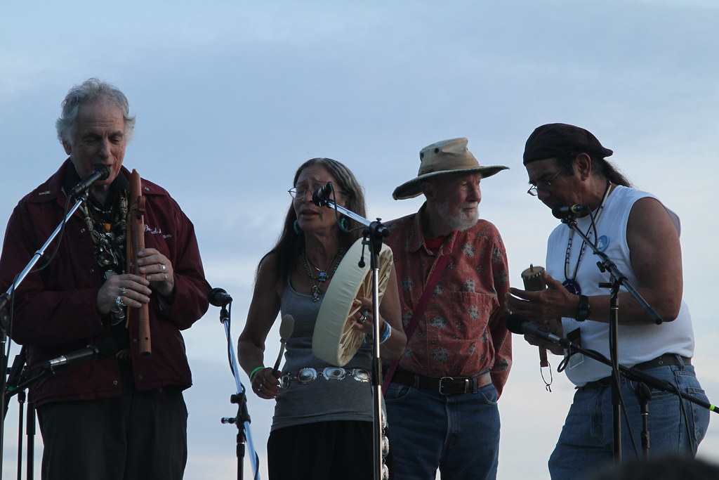 David Amram, Margo Thunderbird, Pete Seeger