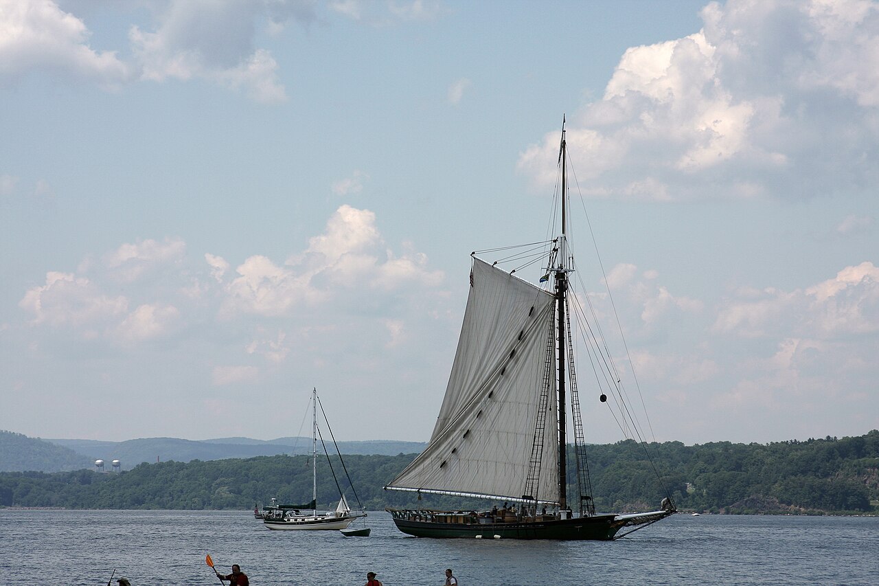 Clearwater (2615194998).jpg