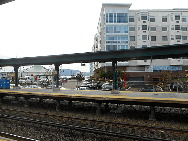 Ossining MNRR; 3 Westerly Bar and Harbor Square