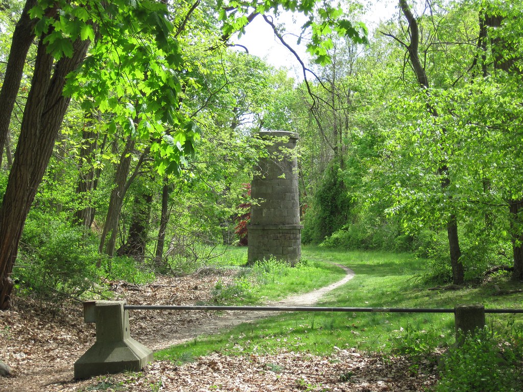 Old Croton Aqueduct Spring 2010