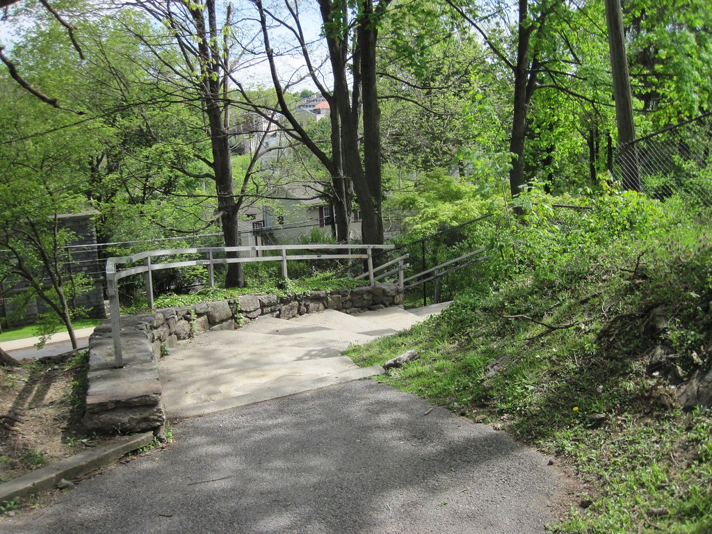 Old Croton Aqueduct Spring 2010