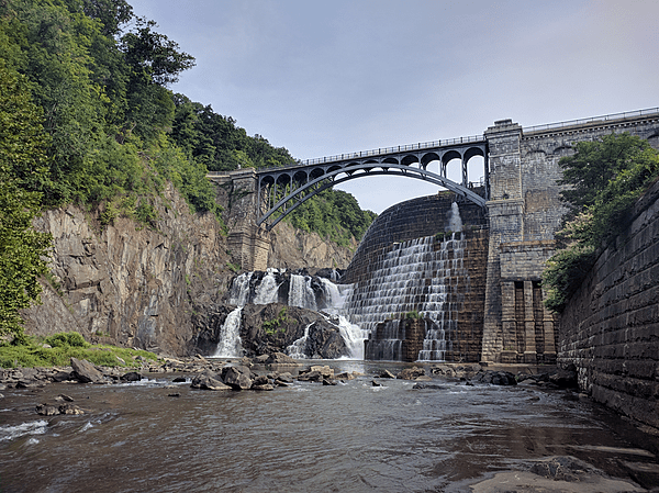Croton Gorge waterfall 4