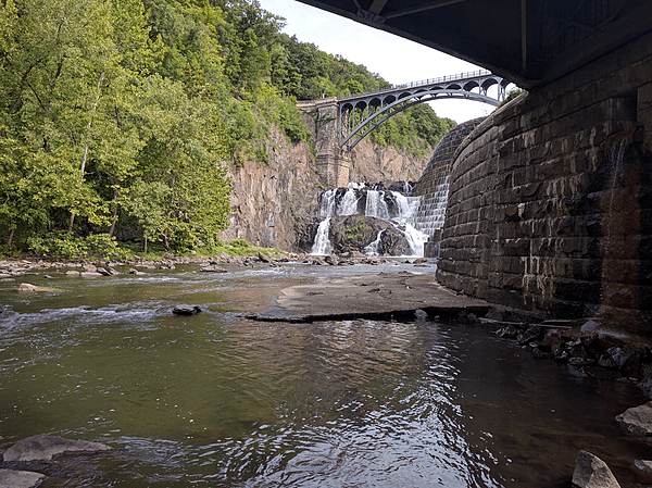 Croton Gorge waterfall 3