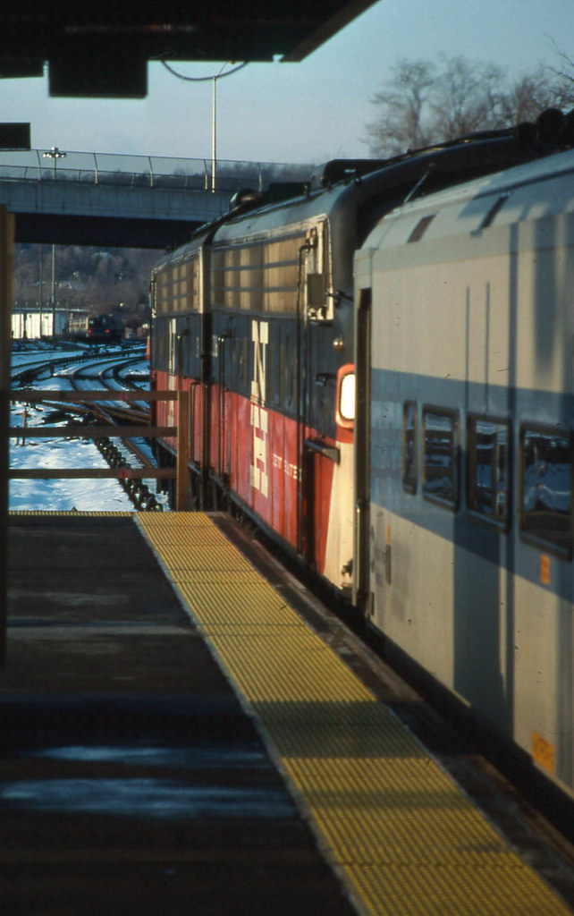 20000220 03 Metro North Croton Harmon, NY