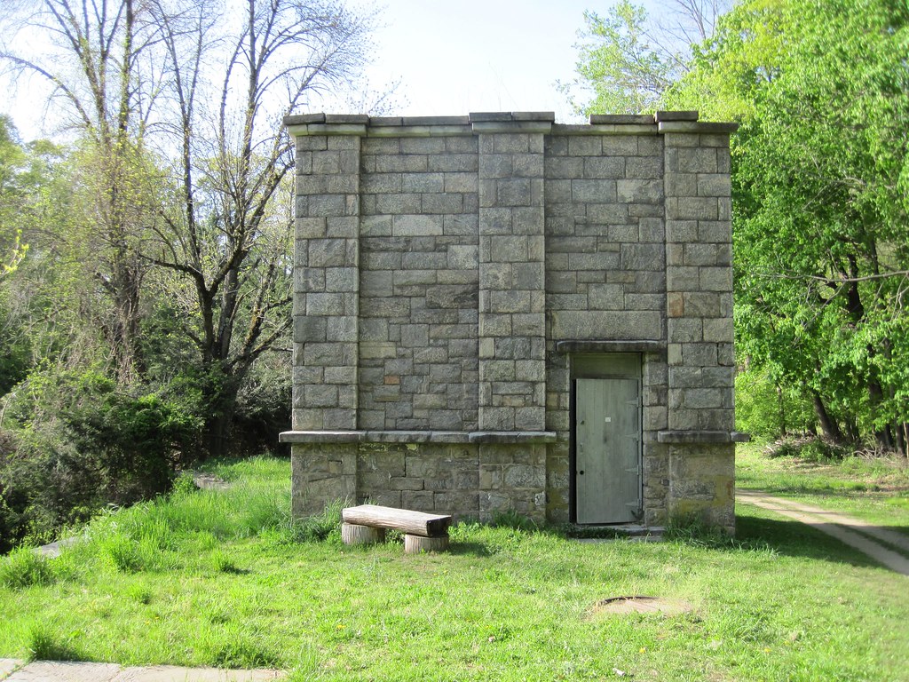 Old Croton Aqueduct Spring 2010