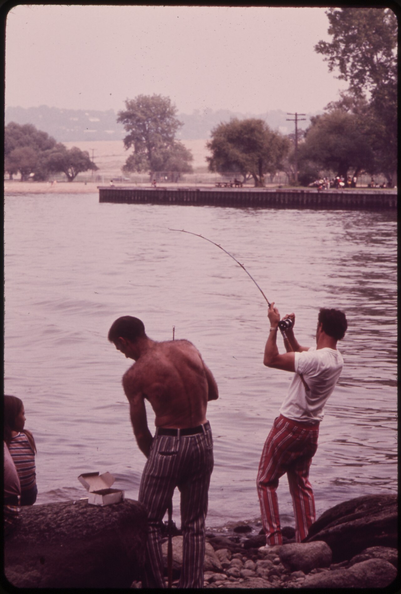CROTON POINT PARK ON THE HUDSON RIVER - NARA - 549935.tif