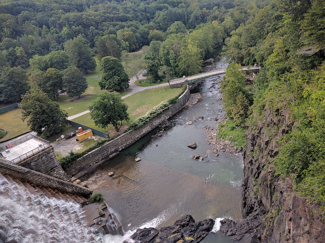 Croton Gorge park stream.jpg