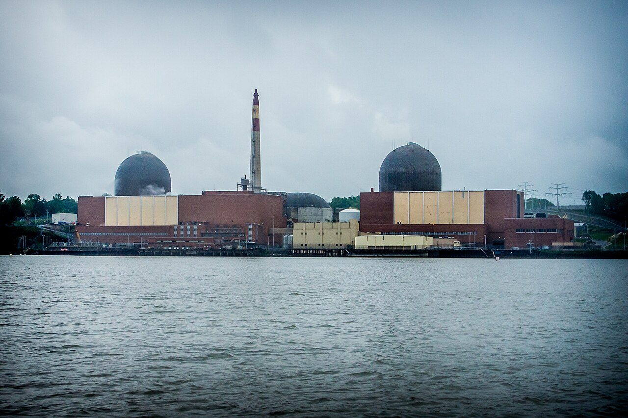 India Point Nuclear Power Plant, Hundson (7238278538).jpg