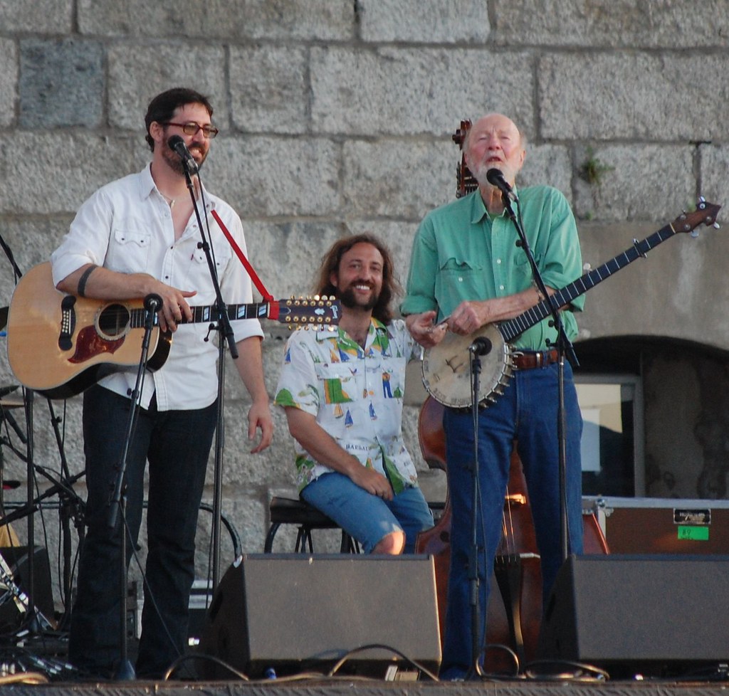 Pete and Tao Seeger @ Newport Folk Festival 2009