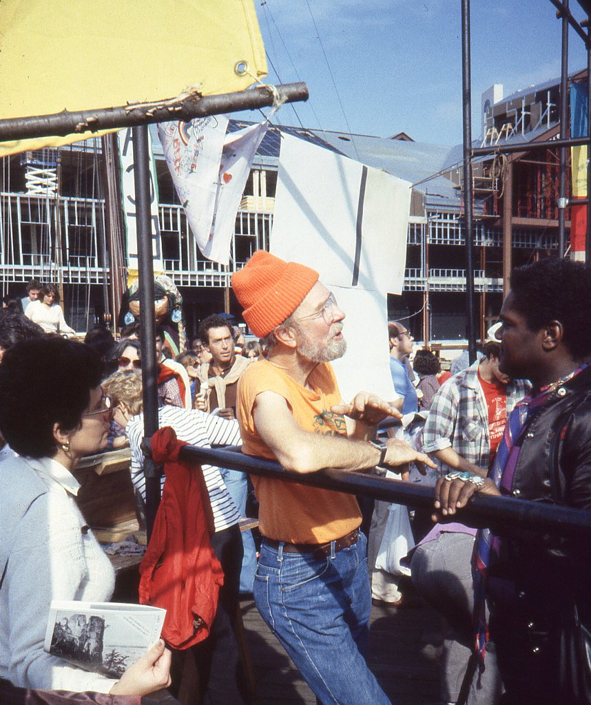 TAG Pete Seeger 1984.jpg